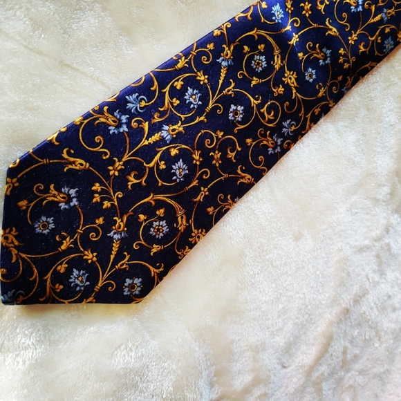 Yves Saint Laurent Vintage Tie - Picture 5 of 9